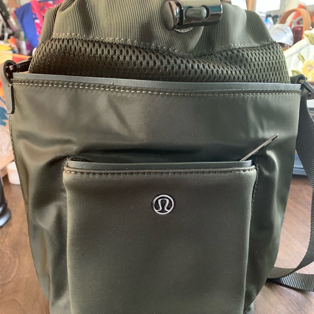 Lululemon All Set Mini Bucket Bag (5L) /Purse